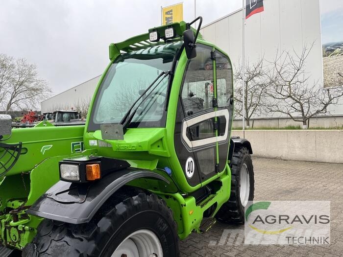 Merlo TF 38.10-140 農業用伸縮臂裝載機