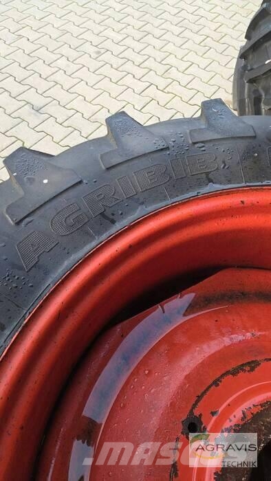 Michelin 14.9-38 Gumiabroncsok, kerekek és felnik