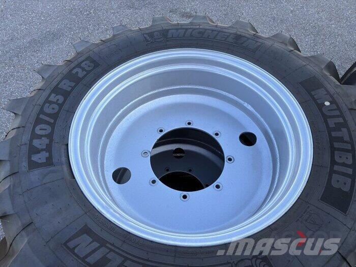 Michelin 540/65R38+440/65R28 Rehvid, rattad ja veljed