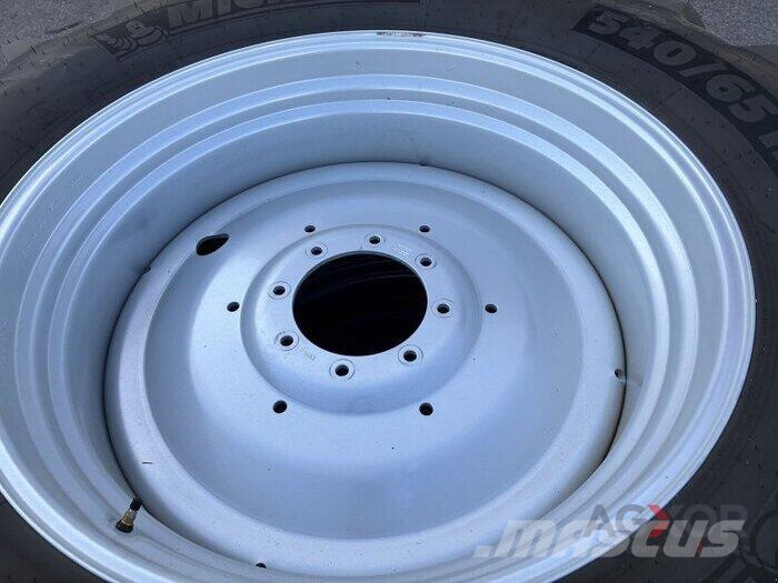 Michelin 540/65R38+440/65R28 Rehvid, rattad ja veljed
