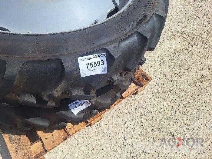 Mitas 300/95R46+270/80R36 Ruedas