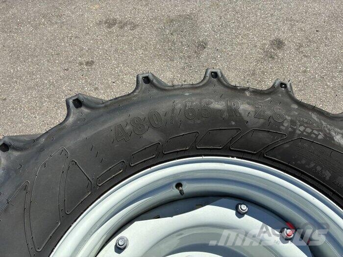 Mitas 480/65R28+ 600/65R38 Tyres, wheels and rims