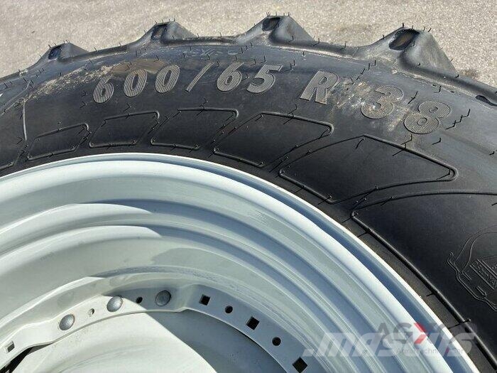 Mitas 480/65R28+ 600/65R38 Opony, koła i felgi