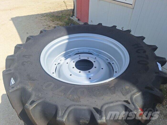 Mitas 480/70R34+380/70R24 Ruedas