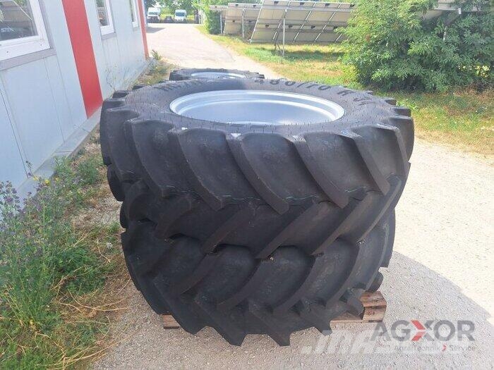 Mitas 480/70R34+380/70R24 Ruedas