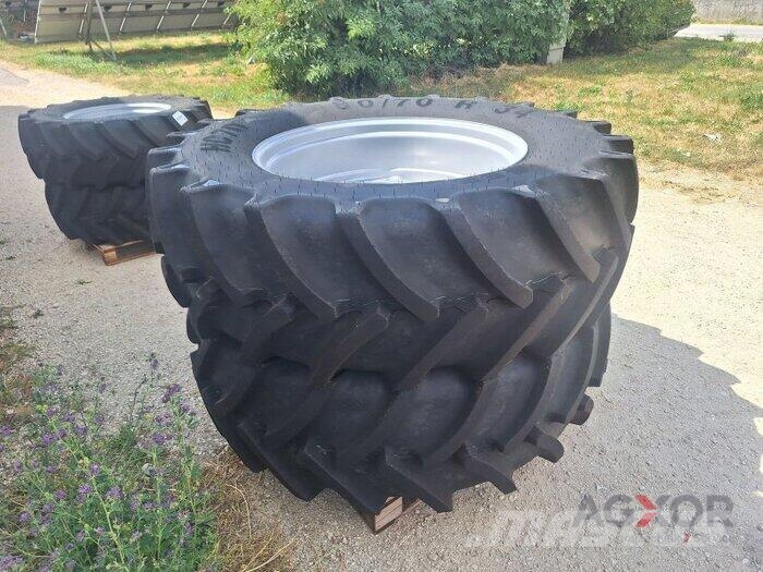 Mitas 480/70R34+380/70R24 Ruedas