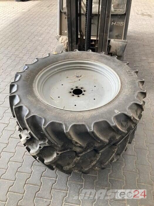 Mitas KR 320/90R32 Gumiabroncsok, kerekek és felnik