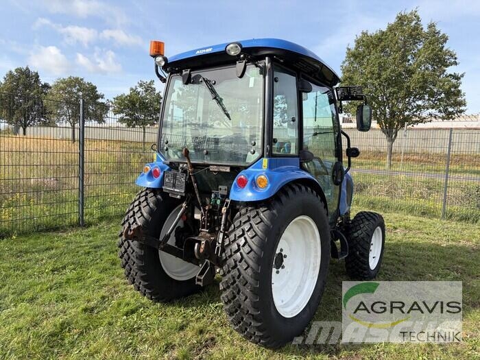 New Holland BOOMER 50 Traktorji