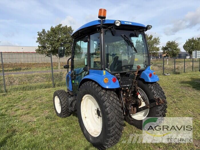 New Holland BOOMER 50 Traktorji