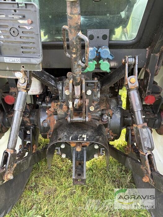 New Holland BOOMER 50 Traktorji