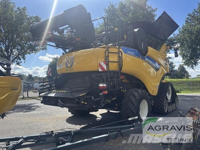 New Holland CR 9.90 RAUPE + MAC DON FD 241 Mietitrebbiatrici