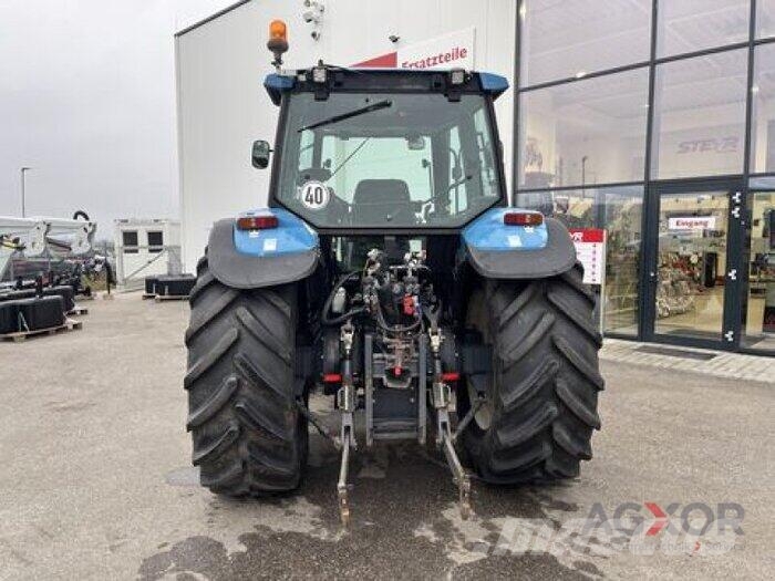 New Holland M 160/8560 الجرارات