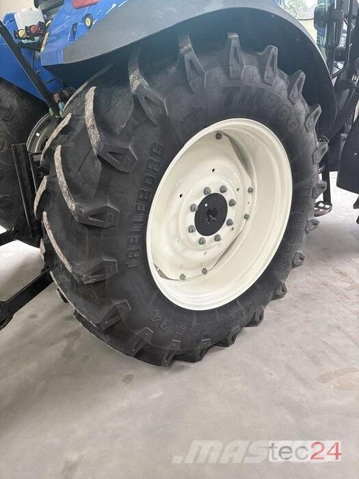 New Holland T 5.105 Tractors