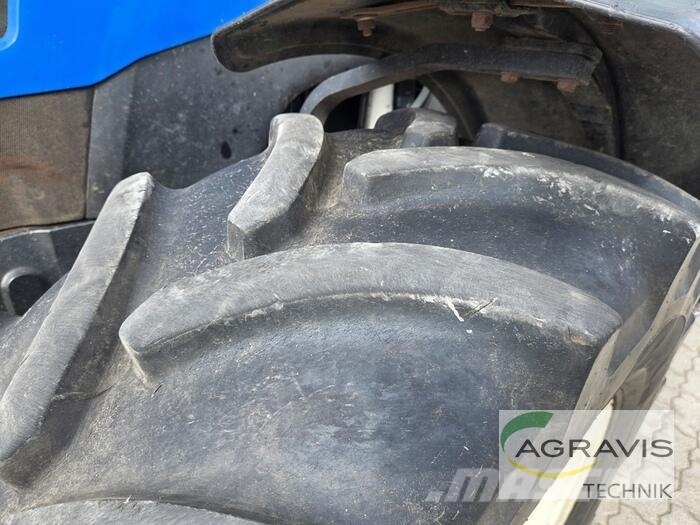 New Holland T 6.155 AUTO COMMAND Traktorit