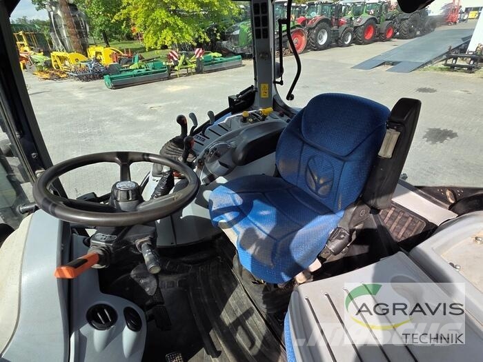 New Holland T 6.155 AUTO COMMAND Traktorit
