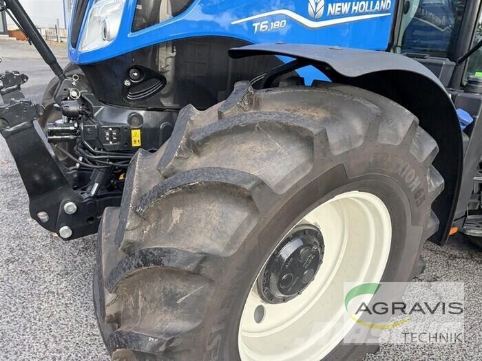 New Holland T 6.180 DYNAMIC COMMAND Traktorji