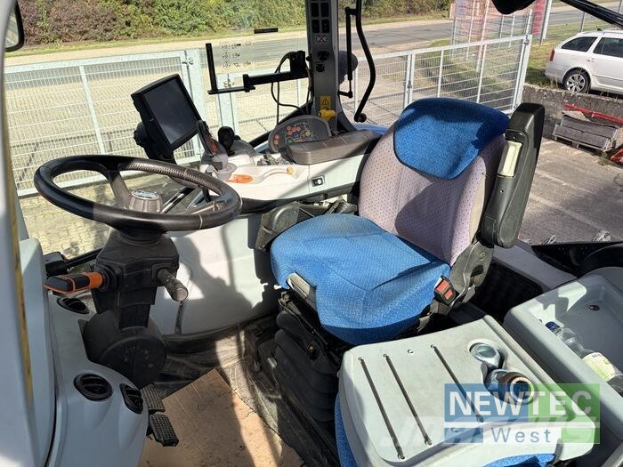 New Holland T 7.200 AUTO COMMAND Tractoren