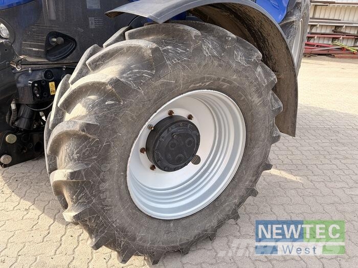 New Holland T 7.210 AUTO COMMAND Tractoren