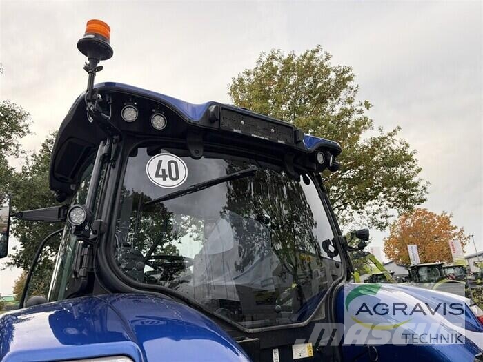New Holland T 7.225 AUTO COMMAND Traktorji