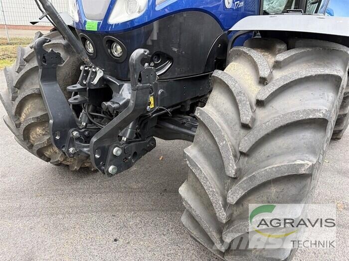 New Holland T 7.225 AUTO COMMAND Traktorji