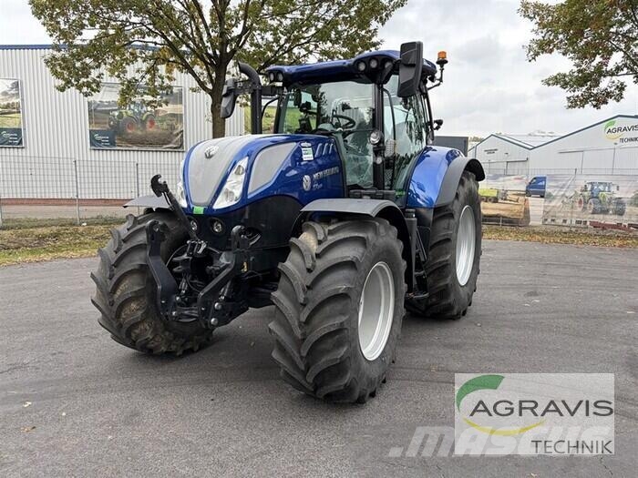 New Holland T 7.225 AUTO COMMAND Traktorji