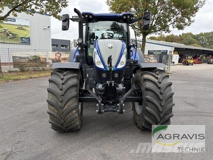 New Holland T 7.225 AUTO COMMAND Traktorji
