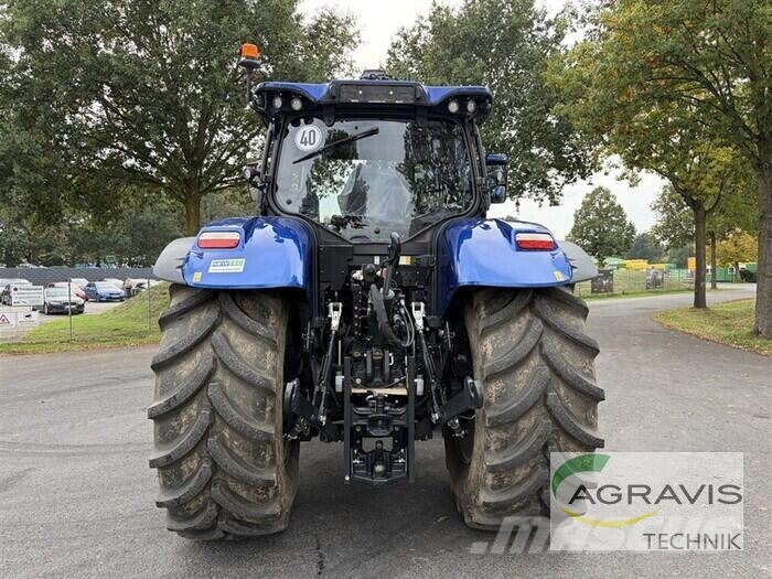 New Holland T 7.225 AUTO COMMAND Traktorji