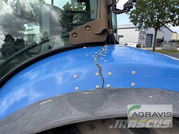 New Holland T 7.230 AUTO COMMAND Traktoren
