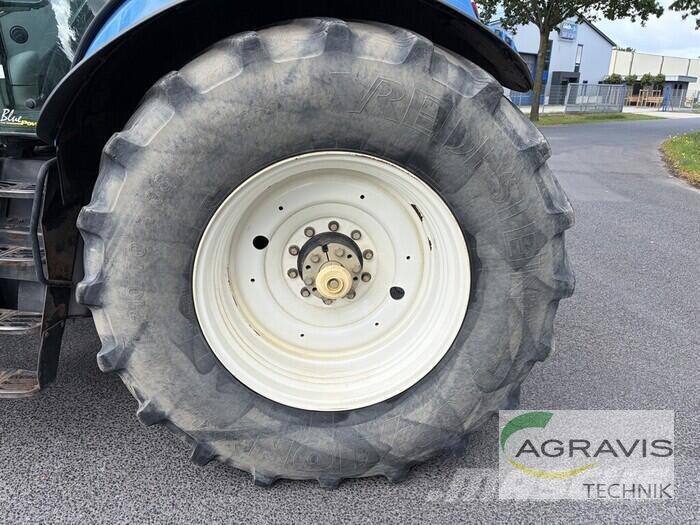 New Holland T 7.230 AUTO COMMAND Traktoren