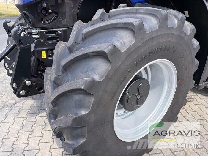 New Holland T 7.275 AUTO COMMAND HD PLM Trattori