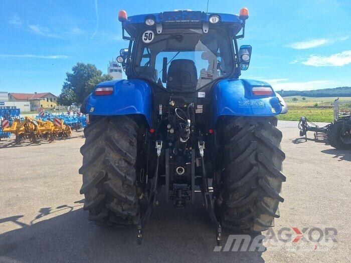 New Holland T7.200 Трактори