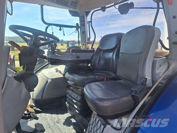 New Holland T7 270 Трактори
