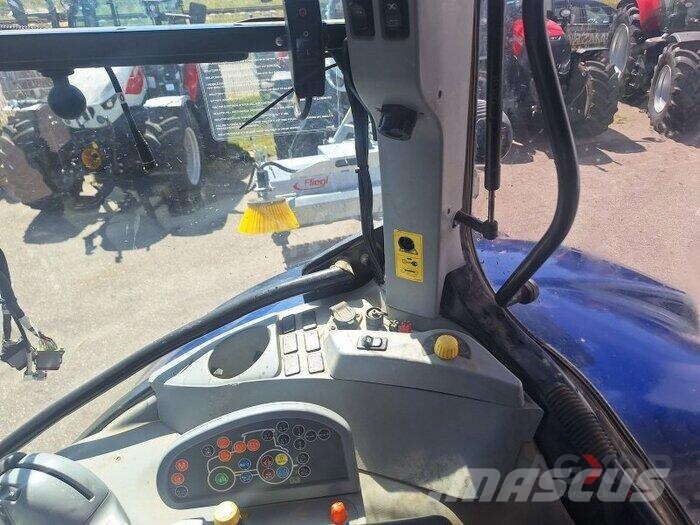 New Holland T7 270 Трактори