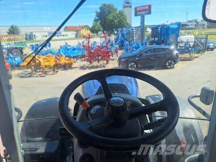 New Holland T7 270 Трактори