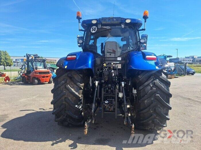 New Holland T7 270 Трактори