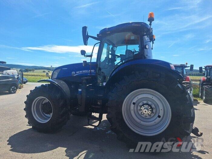 New Holland T7 270 Трактори
