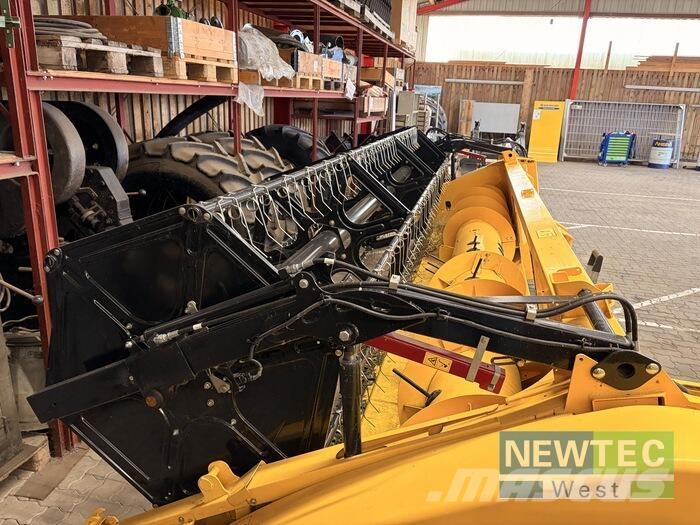 New Holland VARIFEED 5,48 M HD Dodatna oprema za kombajne