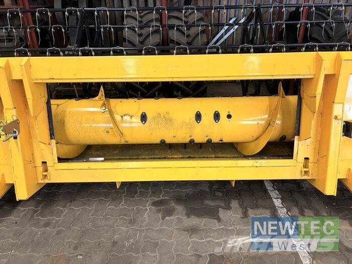 New Holland VARIFEED 5,48 M HD Dodatna oprema za kombajne