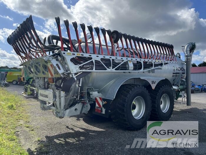 Pichon SV18R Manure spreaders