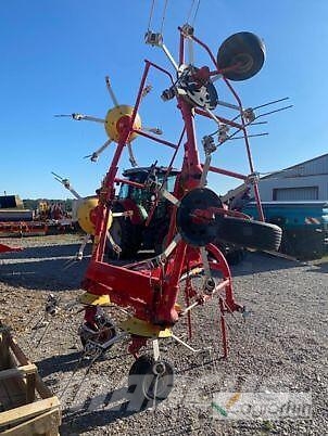 Pöttinger HIT 69 N 耙與翻草機