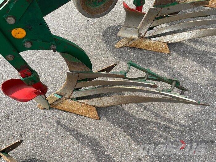 Regent TITAN 160T CX 4-schar mit Streifenkörper Other tillage machines and accessories
