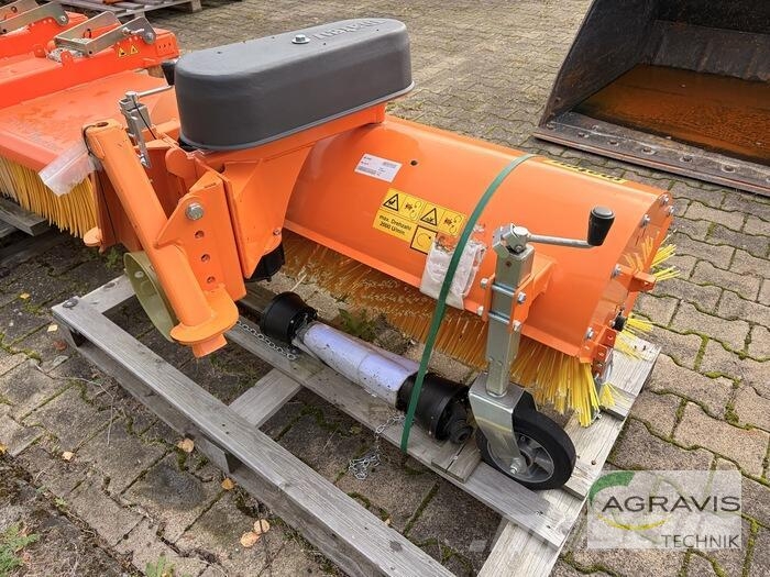 Schmidt Winterdienst FKM 140 PH Kehrer