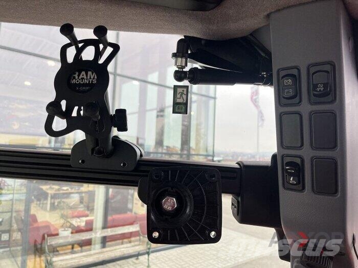Steyr 4135 Profi CVT Traktorit
