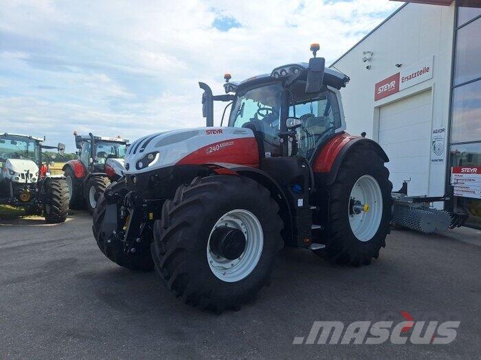 Steyr 6240 Absolut CVT الجرارات
