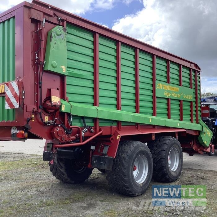 Strautmann GIGA-VITESSE CFS 4401 DO مقطورات ذاتية التحميل