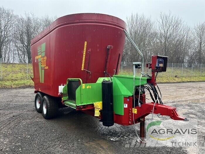 Strautmann VERTI-MIX 3101 ملقمات خلاط