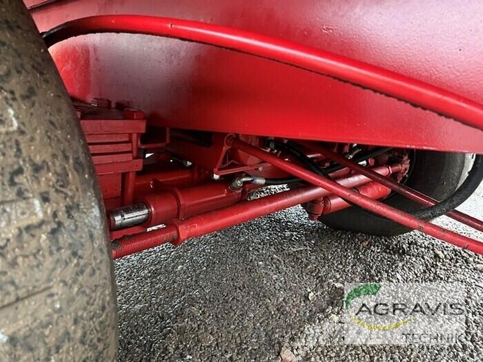 Strautmann VERTI-MIX 3101 ملقمات خلاط