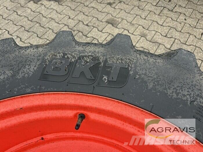 Trelleborg Premia KOMPLETTRÄDER BKT 320/85R36 + 320/90R50 Ελαστικά και ζάντες