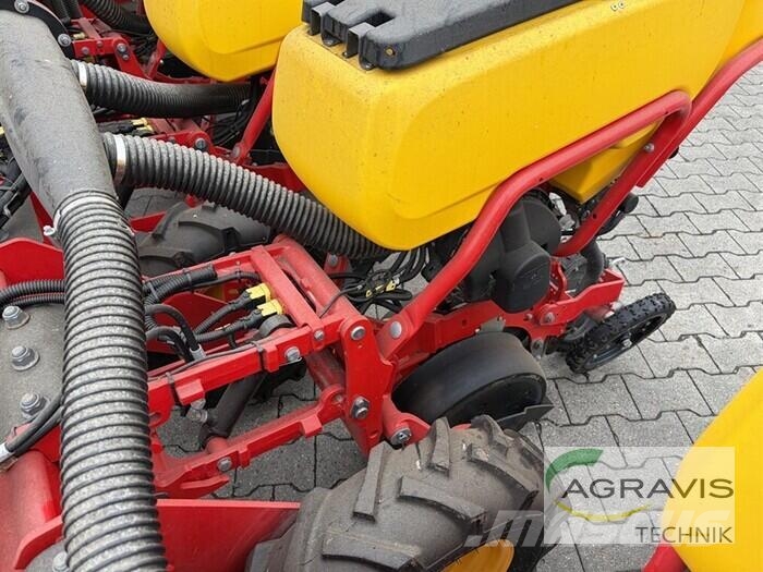 Väderstad TEMPO TPV 9 + Fronttank FH 2200 Taladros