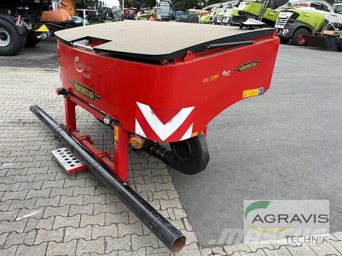 Väderstad TEMPO TPV 9 + Fronttank FH 2200 Taladros